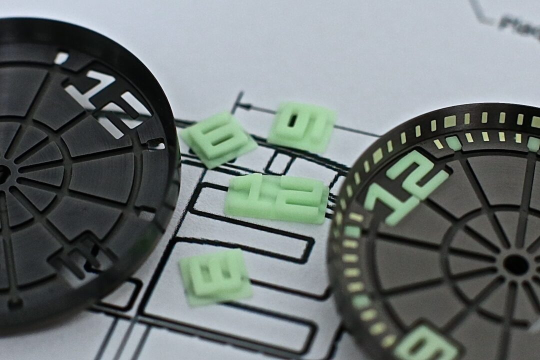 Luminescent blocks for the Oktopus Frogman.