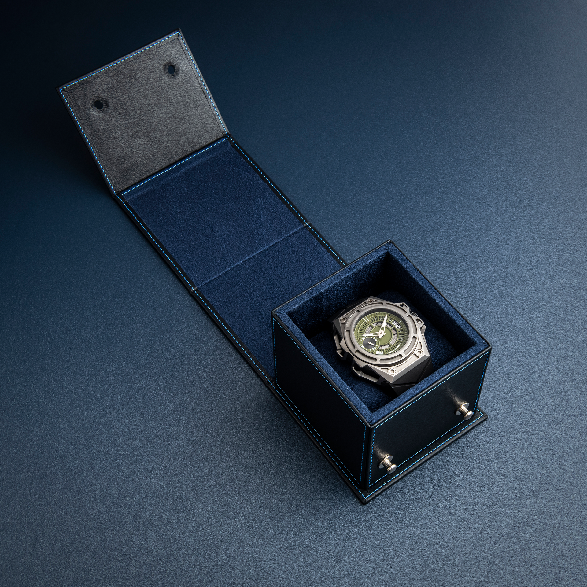 LW Travel Box Single 04