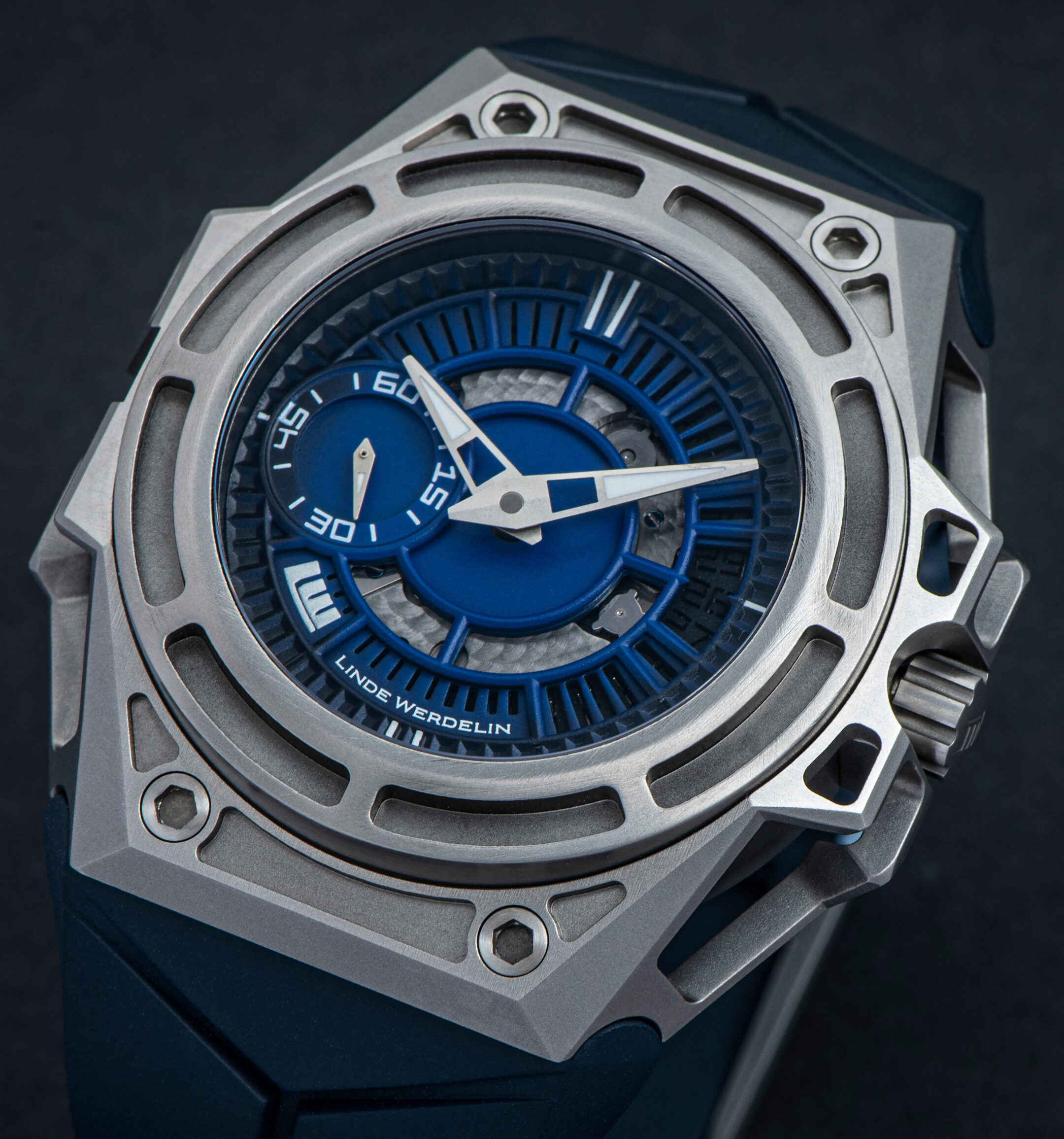 LW Spidolite Nord closeup